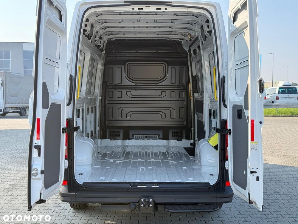 Volkswagen Crafter - 29