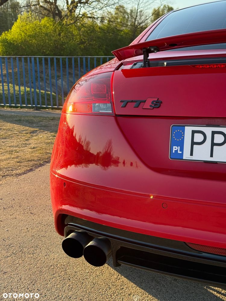 Audi TT S Coupé - 11
