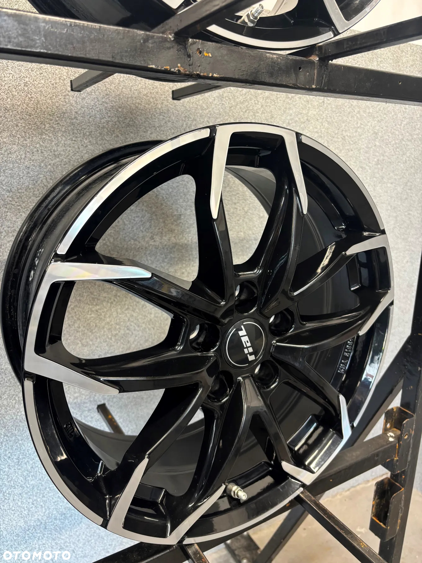 4 FELGI ALU. OPEL INSIGNIA B, ZAFIRA C, ASTRA J, ASTRA GTC, CHEVROLET CRUZE 17'' 7,5J ET45 5x115 - 9