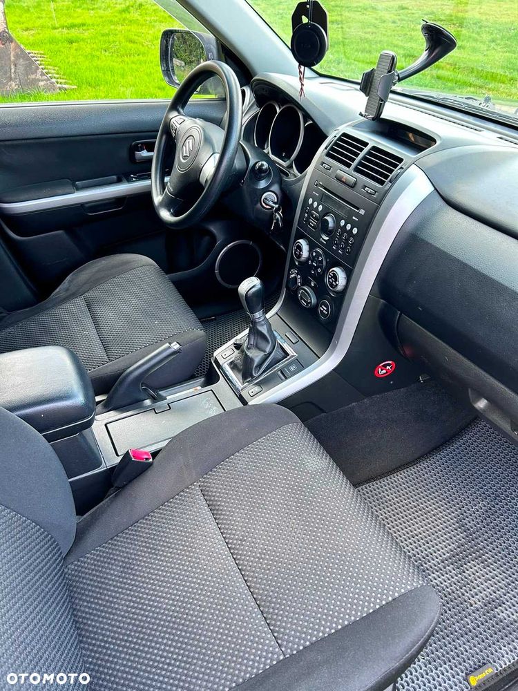 Suzuki Vitara - 4