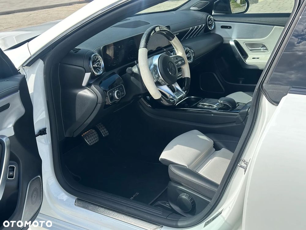 Mercedes-Benz CLA 220 d AMG Line 8G-DCT - 15