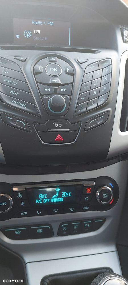 Ford Focus 1.0 EcoBoost Trend - 24