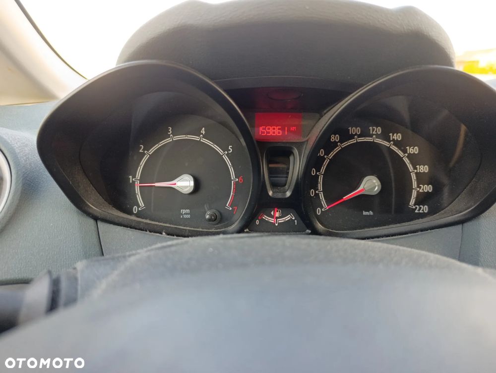 Ford Fiesta 1.25 Ambiente EU5 - 7