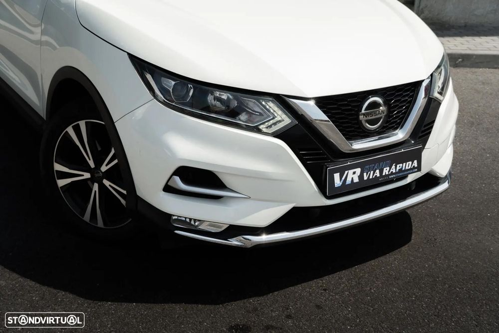 Nissan Qashqai 1.5 dCi N-Connecta J18 - 24