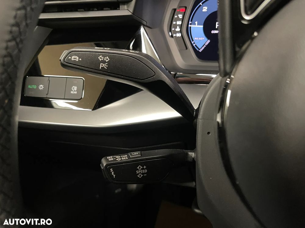 Audi A3 2.0 35 TDI S tronic Advanced - 20