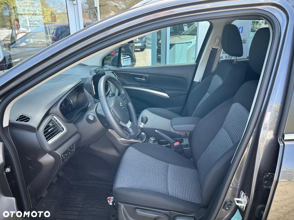 Suzuki SX4 S-Cross ver-1-4-shvs-premium-plus-sp-4wd - 11