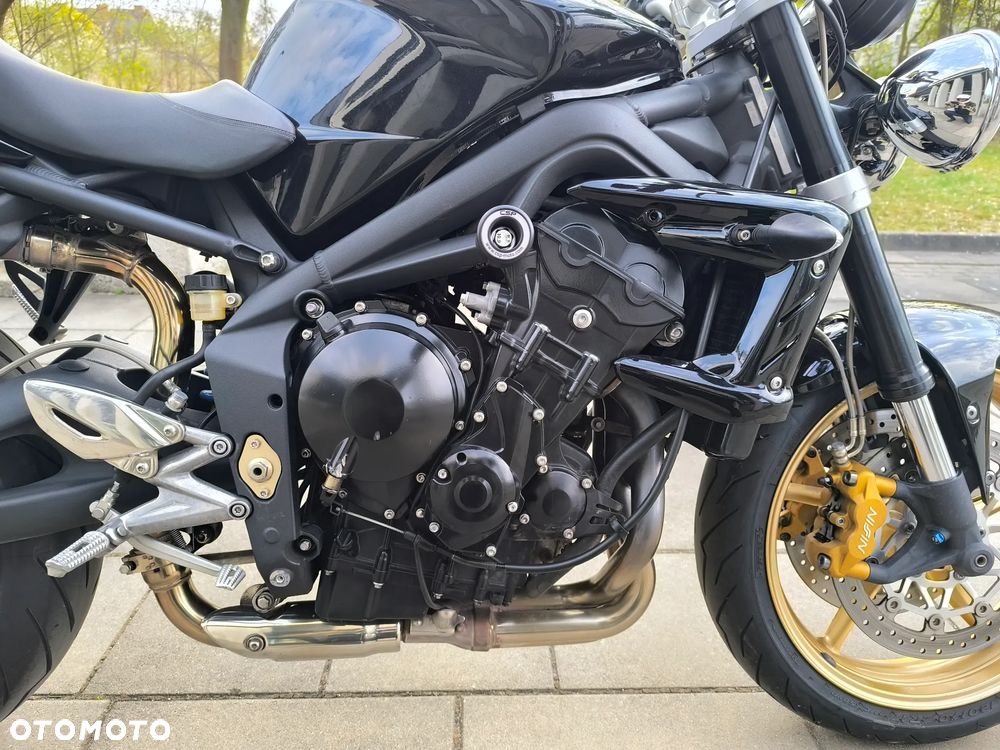 Triumph Street Triple - 15