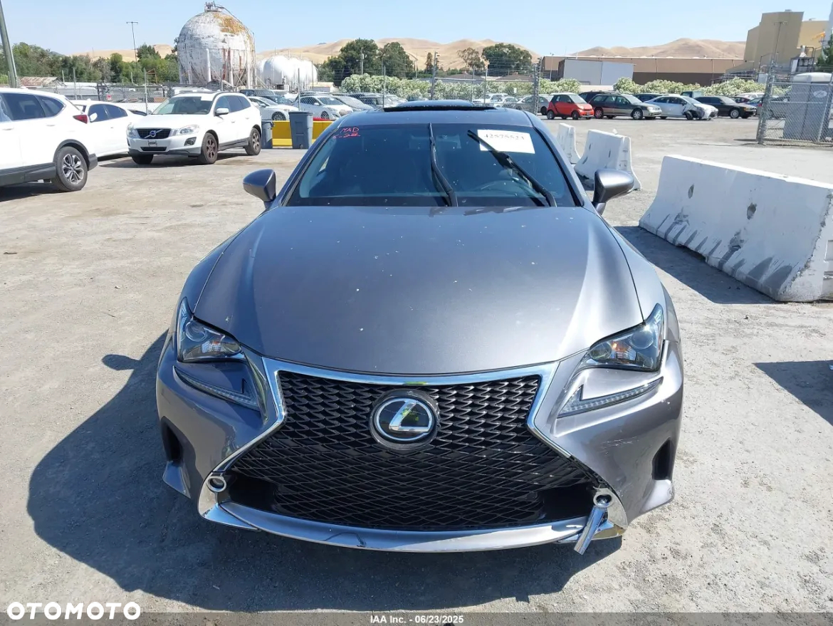 Lexus RC - 2
