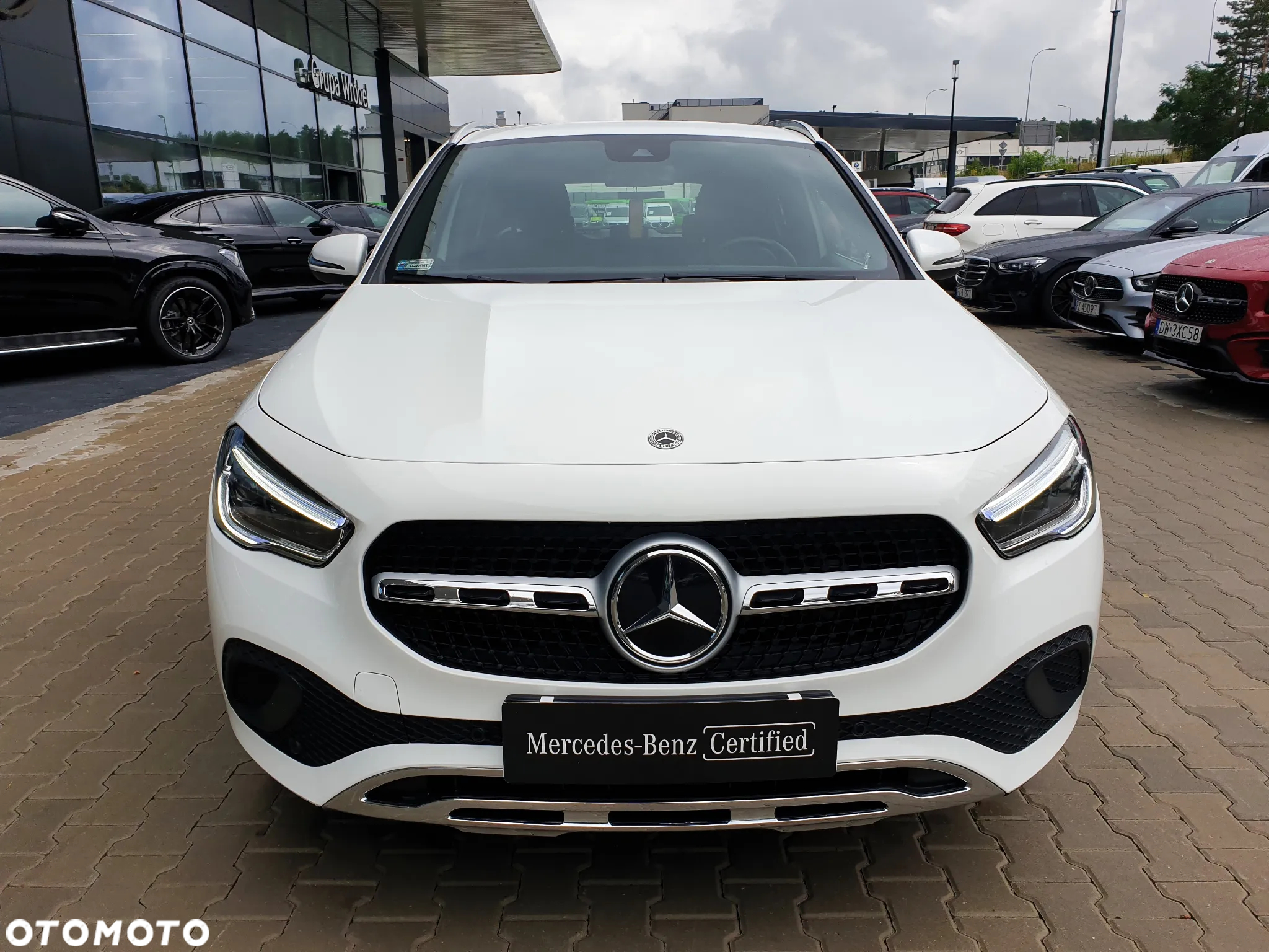 Mercedes-Benz GLA 200 Progressive - 2