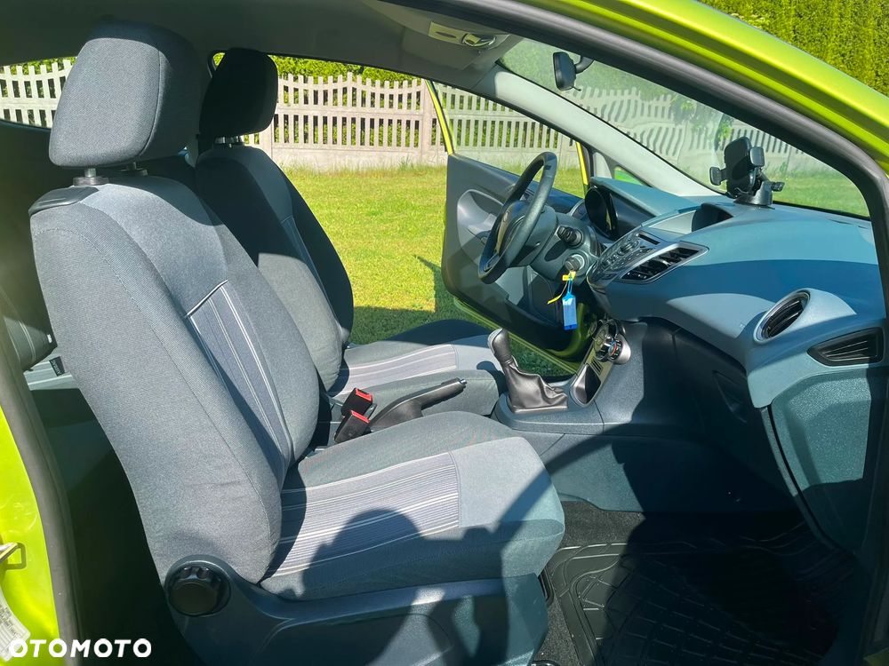 Ford Fiesta 1.4 Champions Edition - 19