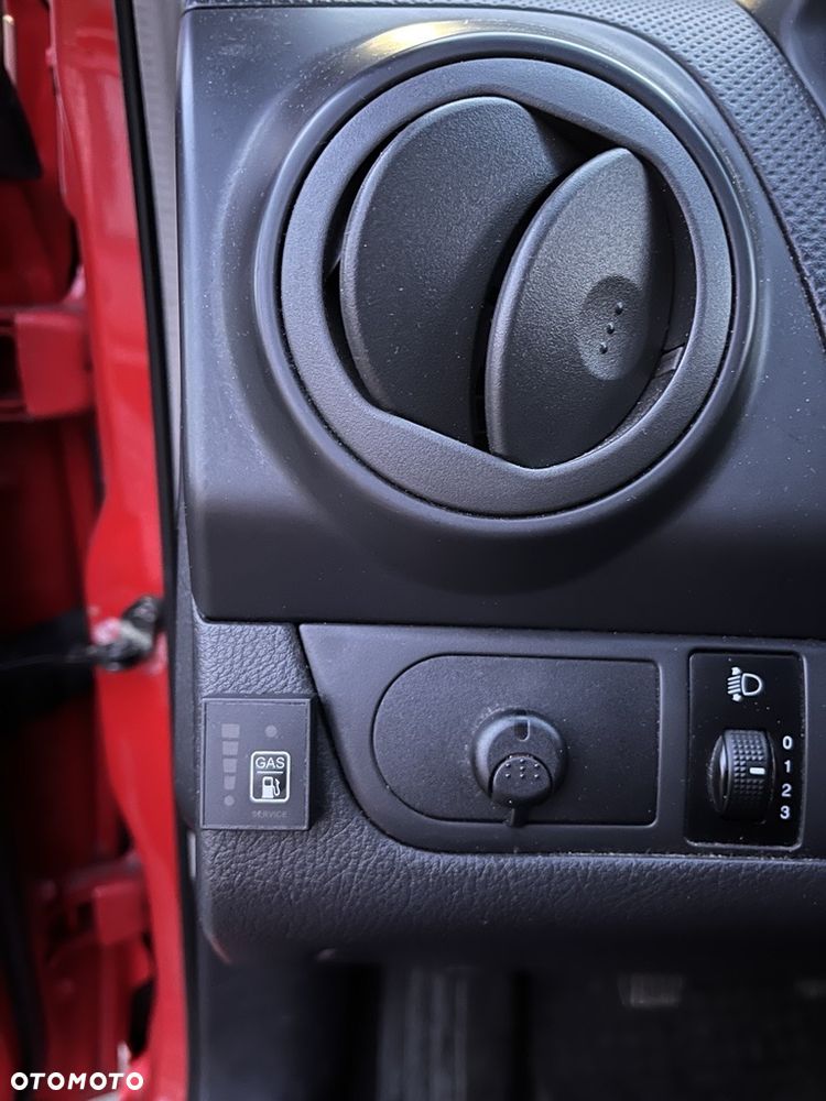 Chevrolet Aveo 1.2 16V Base - 13