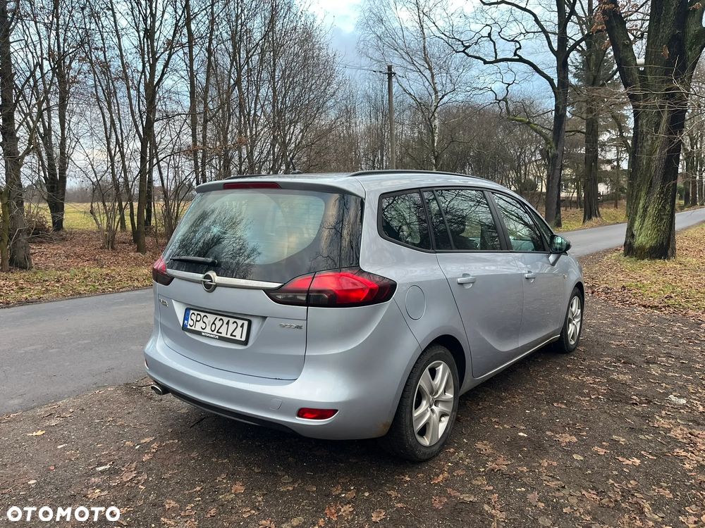 Opel Zafira - 2