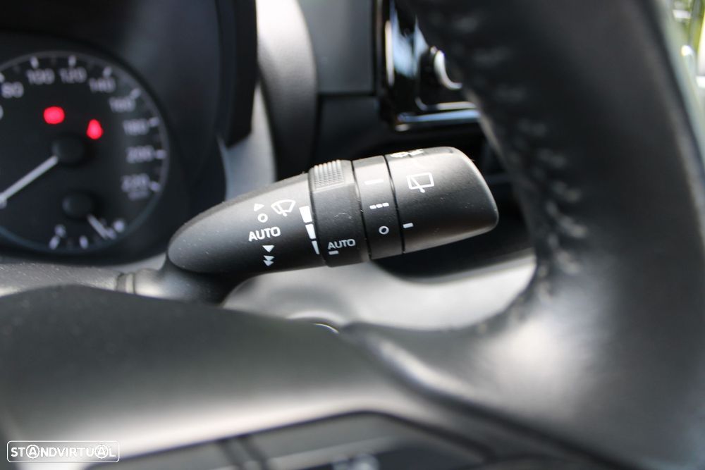 Toyota Yaris 1.5 HDF Comfort - 21