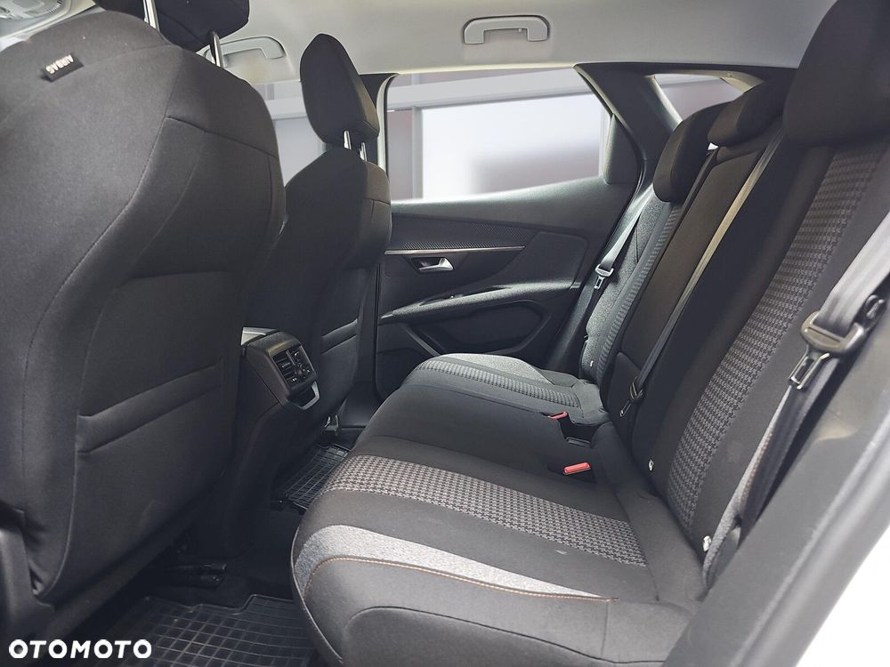 Peugeot 3008 1.5 BlueHDi Active Pack S&S EAT8 - 9