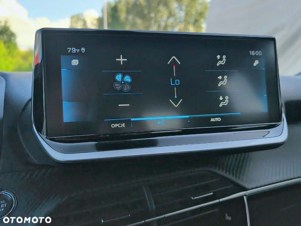 Peugeot 2008 1.2 PureTech Allure Pack S&S - 17