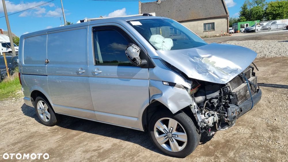 Volkswagen Transporter - 2