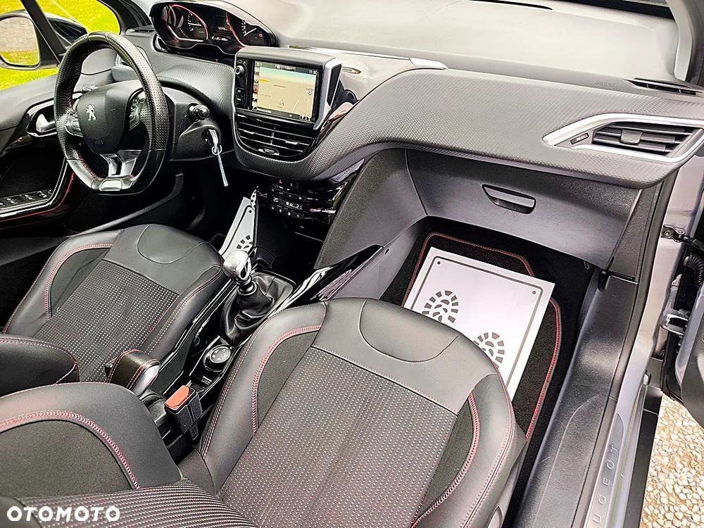 Peugeot 2008 PureTech 130 Stop&Start GT-Line Edition - 23
