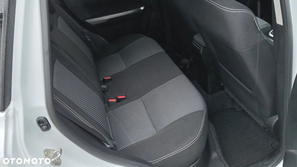 Suzuki Vitara 1.4 Boosterjet SHVS Elegance Sun 4WD - 26