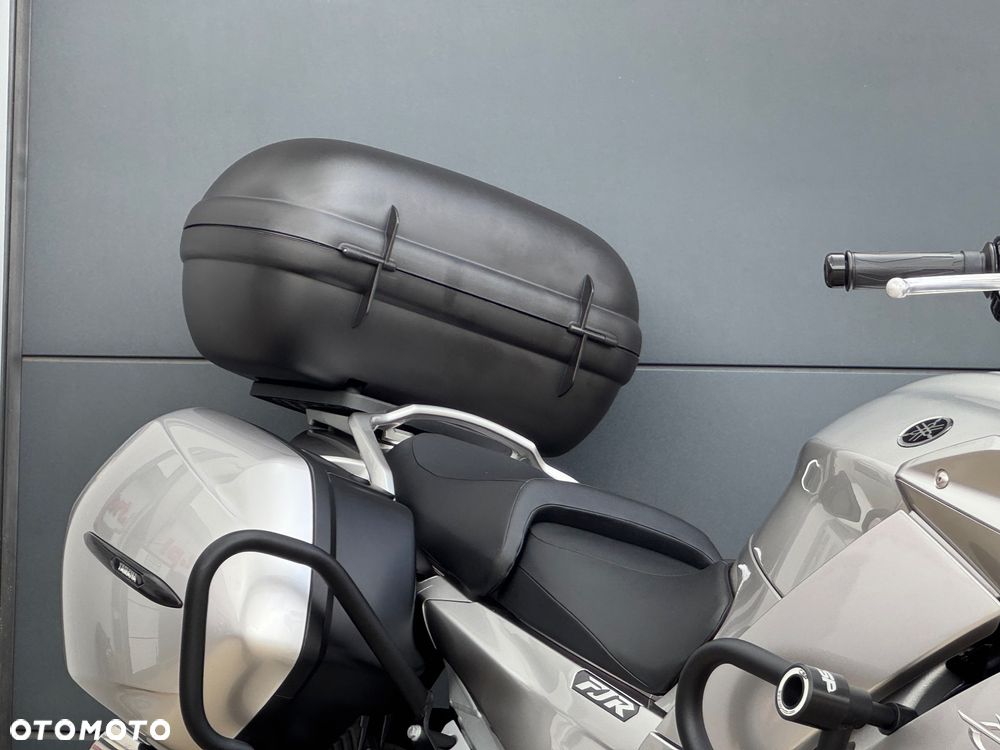 Yamaha FJR - 7