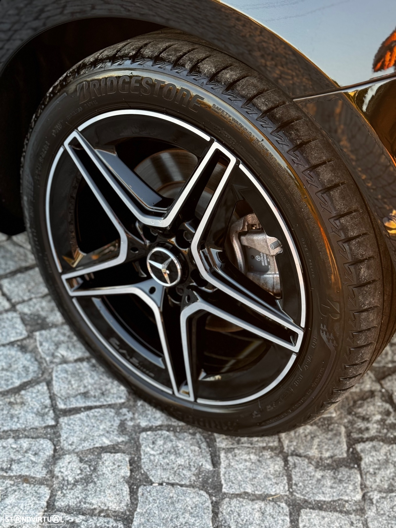 Mercedes-Benz A 250 e AMG Line - 16