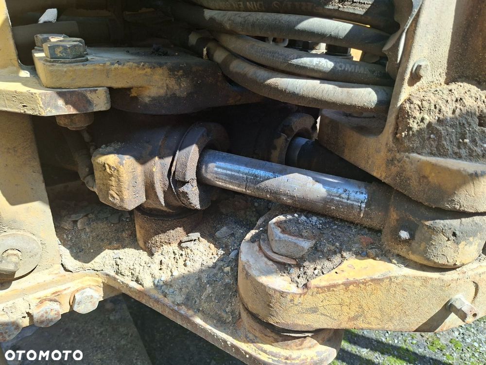 Caterpillar 428 C 4X4 - 33