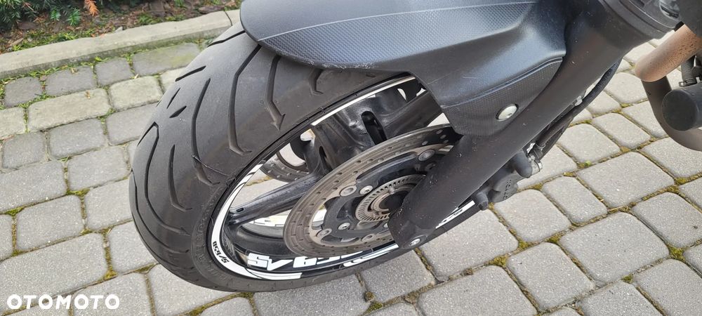 Suzuki SV - 11