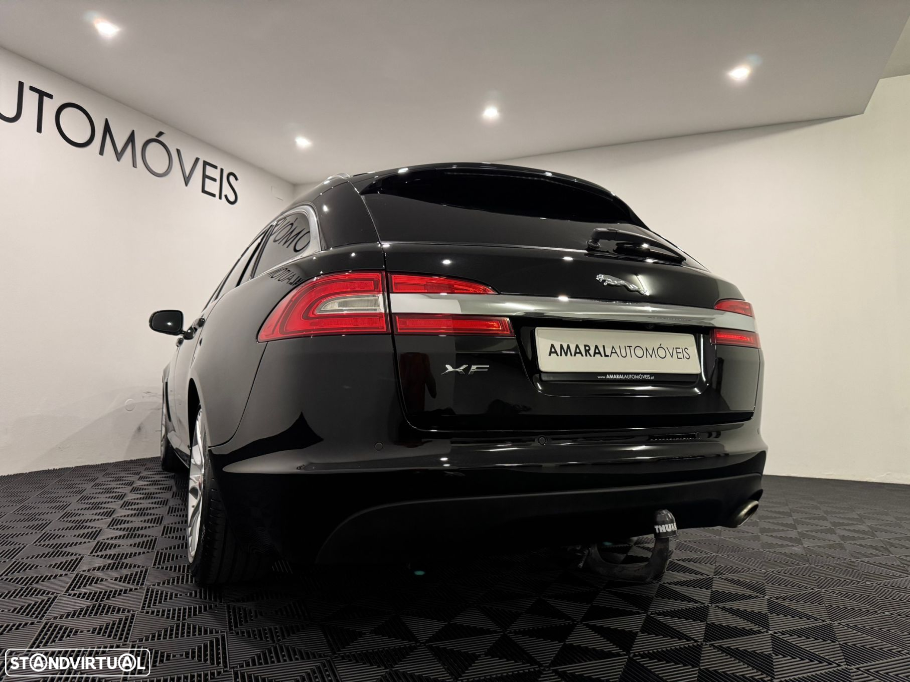 Jaguar XF Sportbrake 2.2 D Premium Luxury - 23