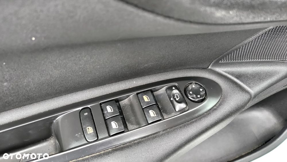 Citroën C4 1.6 BlueHDi Feel Edition S&S EAT6 - 38