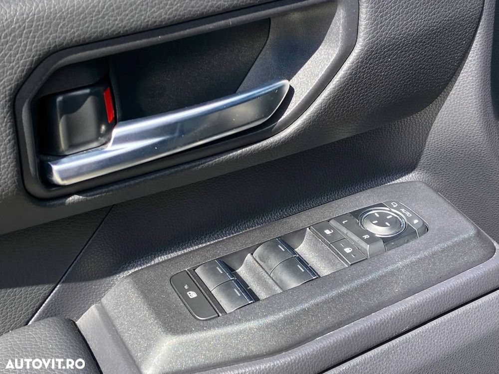 Toyota Land Cruiser 2.8l D-4D 204 CP A/T 7 locuri Executive - 23