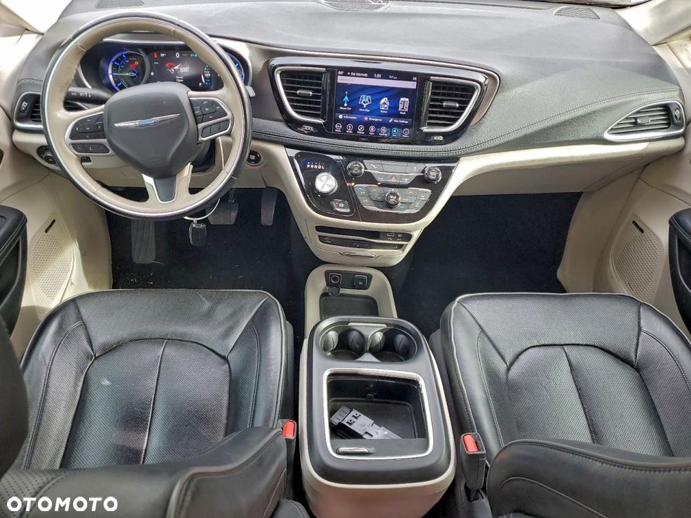 Chrysler Pacifica - 7