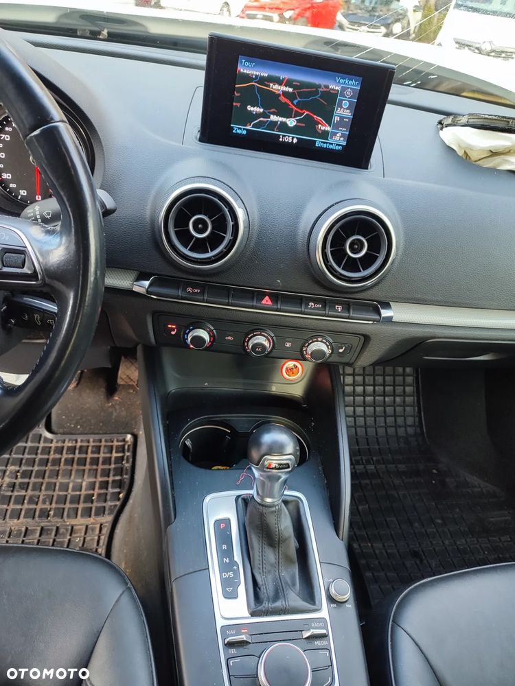 Audi A3 Sportback 2.0 TDI S tronic Ambition - 9