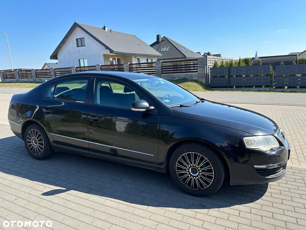Volkswagen Passat 1.9 TDI Comfortline - 6