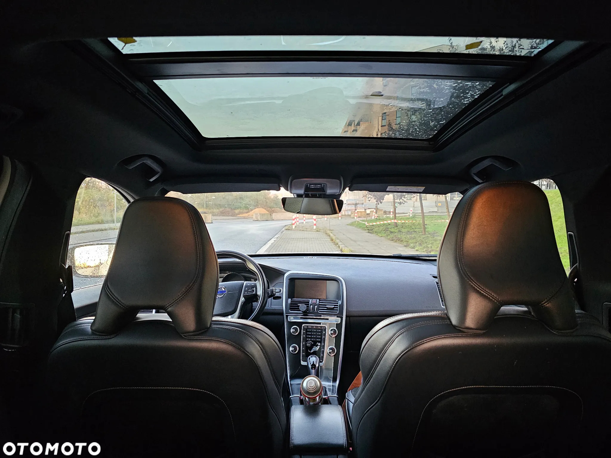 Volvo XC 60 D4 R-Design - 20