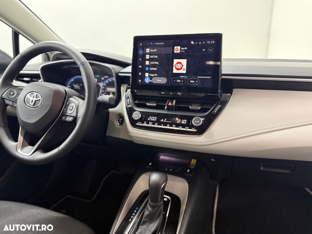 Toyota Corolla 1.8 HEV Dynamic - 10