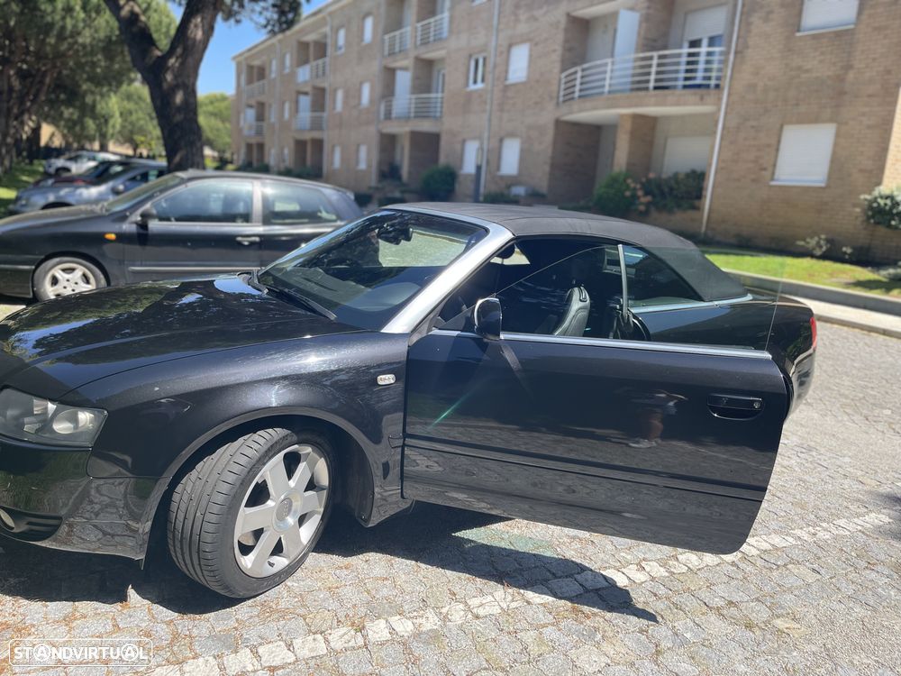 Audi A4 Cabrio 2.5 TDi - 16