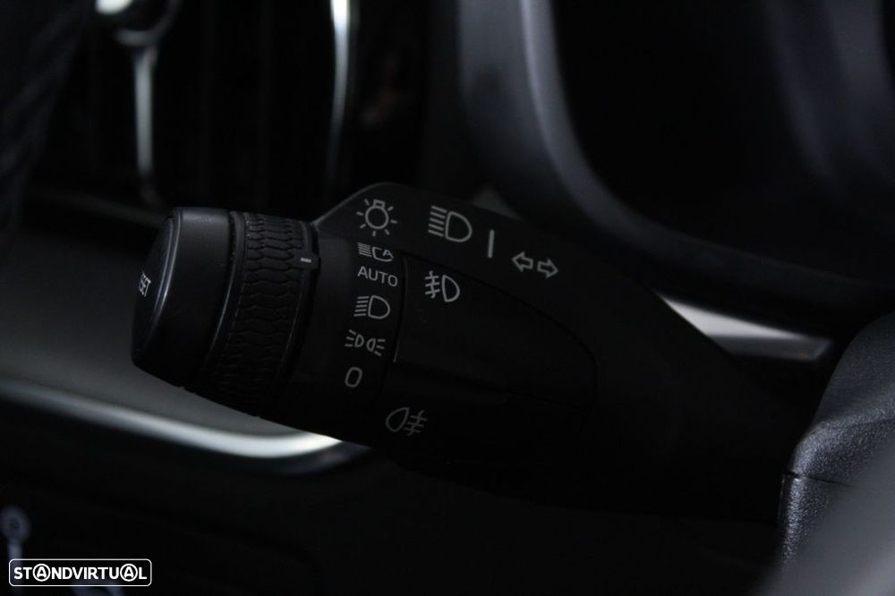 Volvo XC 60 2.0 T6 PHEV Inscription AWD - 24