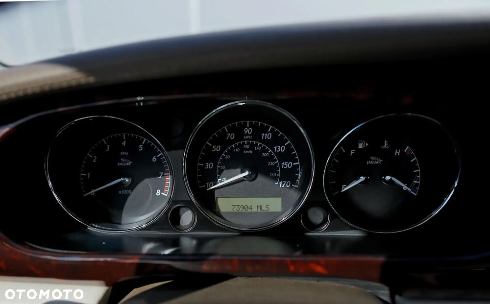 Jaguar XJ XJ8 4.2 LWB High - 29