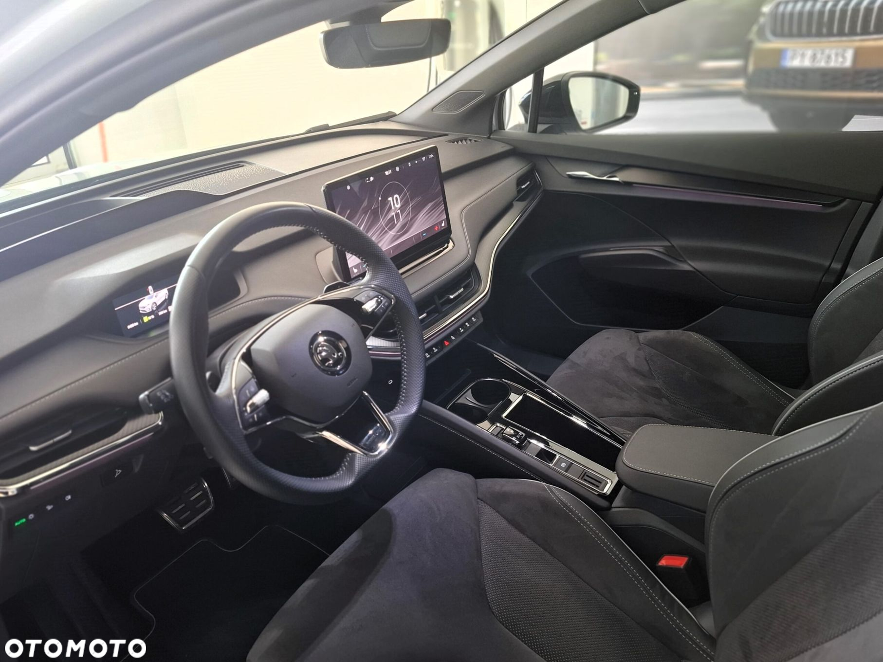 Skoda Enyaq 80 82kWh Sportline Advanced - 10