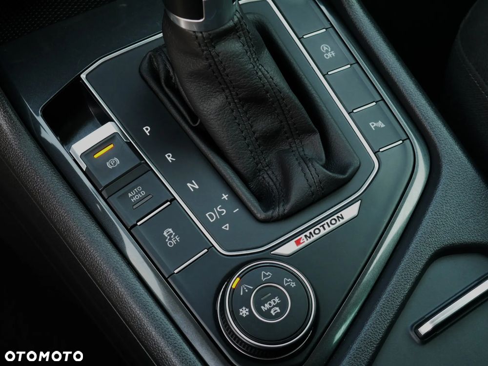 Volkswagen Tiguan - 34