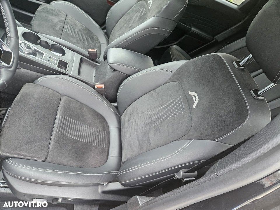 Ford Kuga - 11