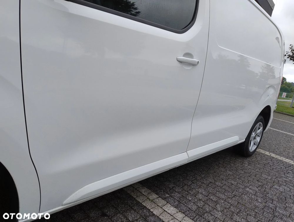 Peugeot EXPERT NOWY MODEL 1.6 HDI (101KM) AUTOMAT (L2H1) (EURO,6) KLIMA WEBASTO FULL OPCJA STAN IDEALNY NIE MA RDZY 100% BEZWYPADKOWY SERWIS A.S.O. DO KOŃCA ! ! ! - 31