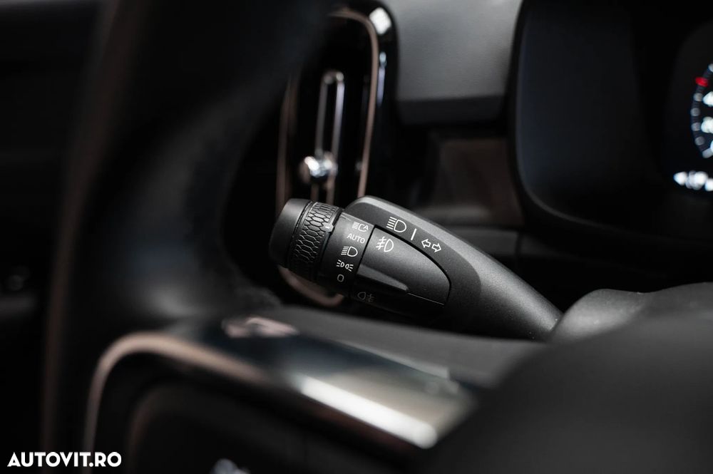 Volvo XC 40 T5 Recharge DKG Plus Dark - 25