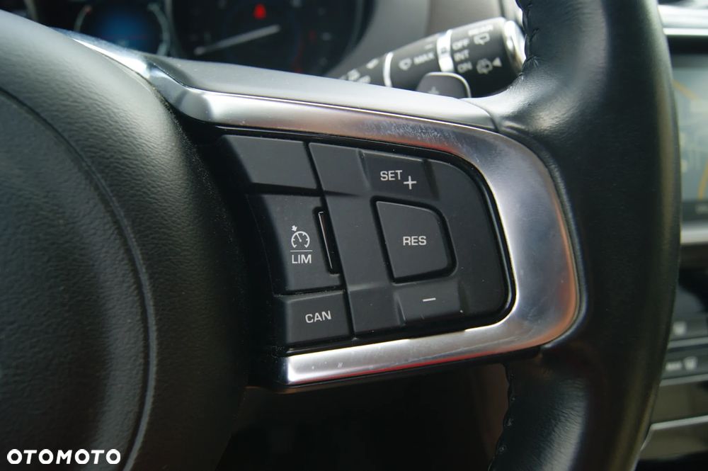 Jaguar F-Pace 30d AWD Prestige - 19