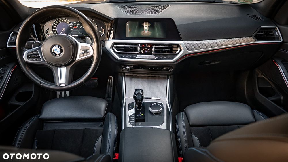 BMW Seria 3 320d M Sport - 25