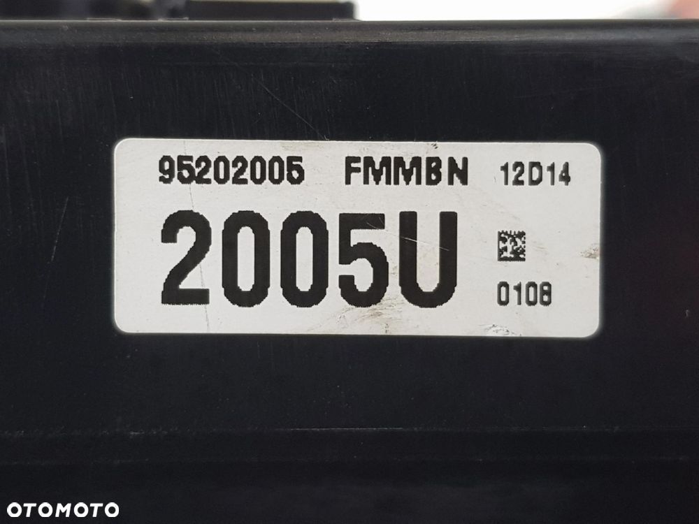 Moduł Skrzynka bezpieczników Chevrolet Captiva 2.2 95202005 - 8