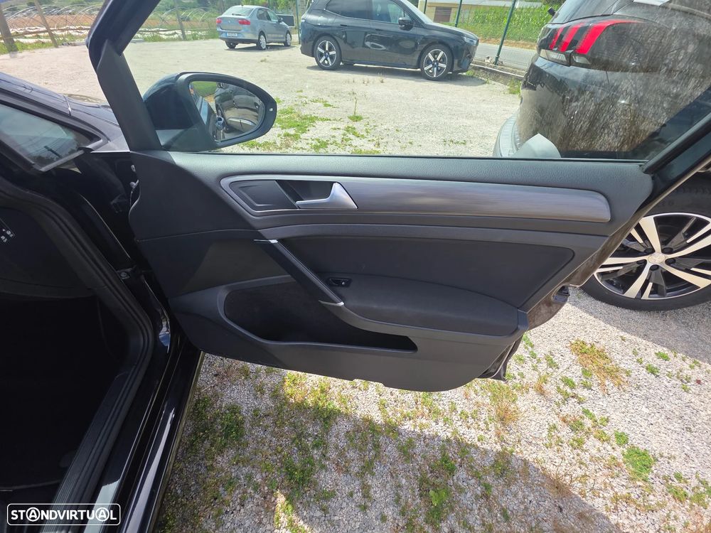 VW Golf Variant 1.6 TDi Confortline - 21