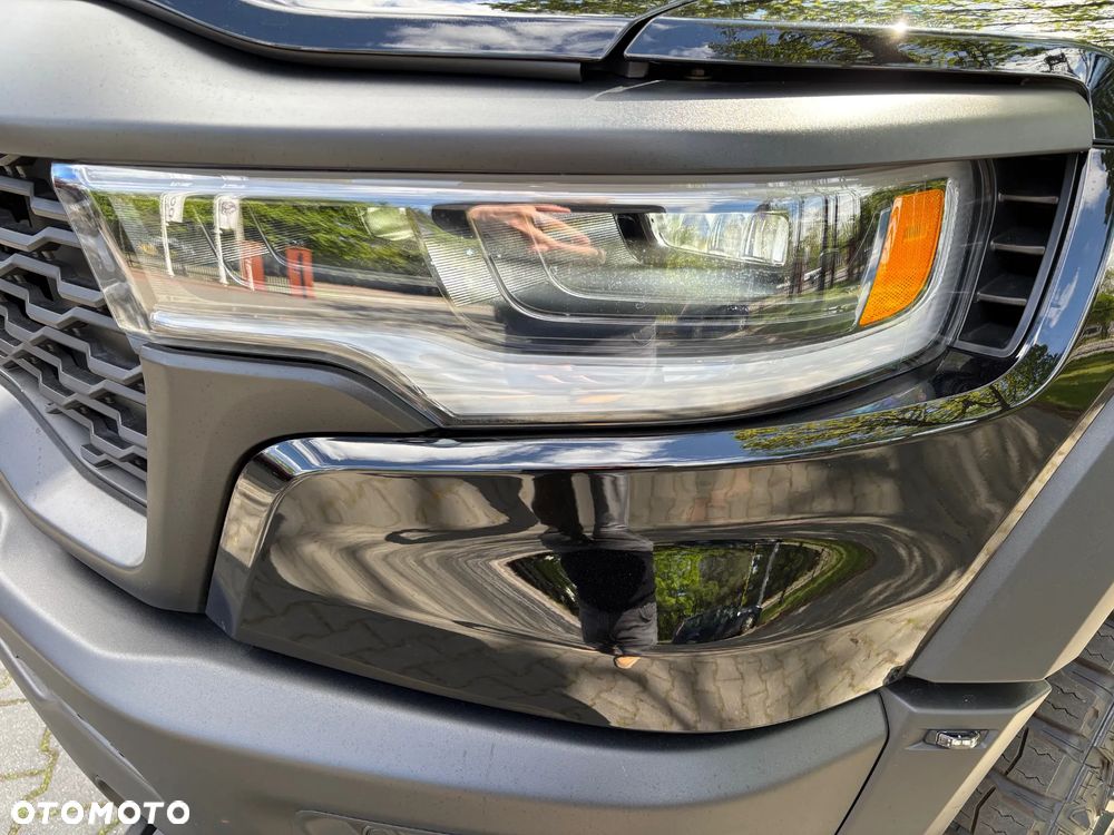 RAM 1500 RHO - 24