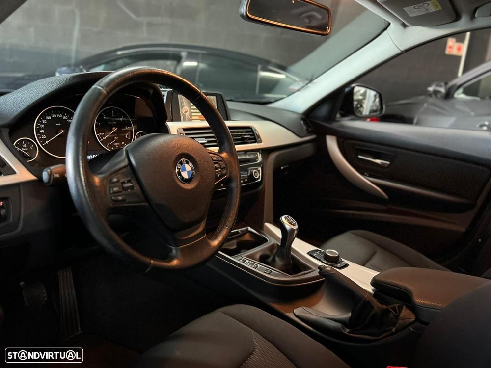 BMW 320 d - 4