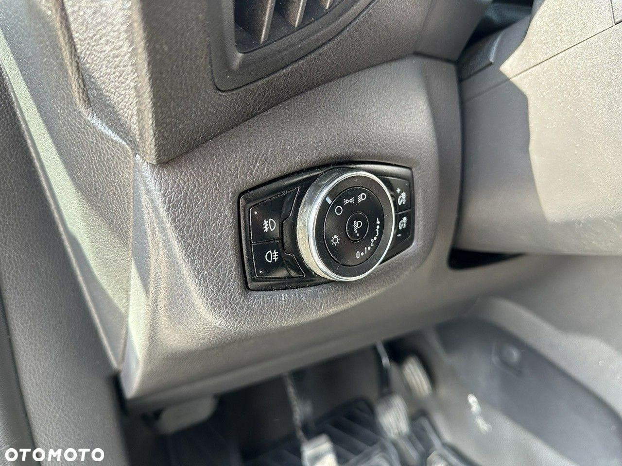 Ford Transit Connect - 22
