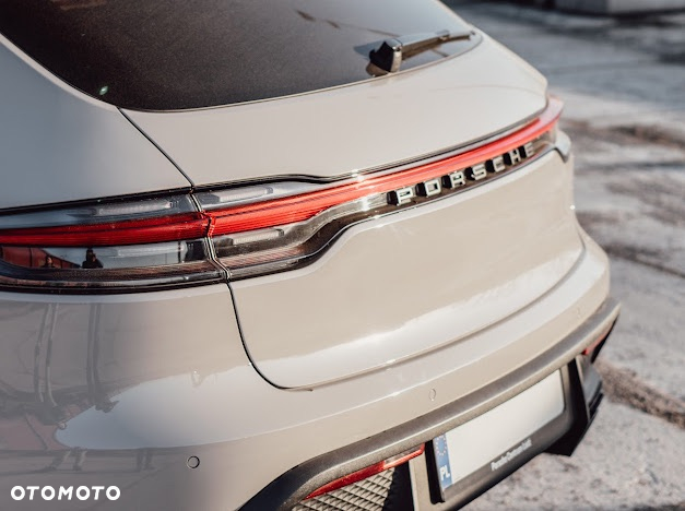 Porsche Macan Standard - 12